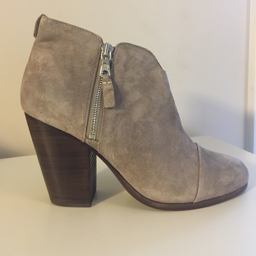 Rag and Bone Margot Grey Suede Bootie, Size 38.5